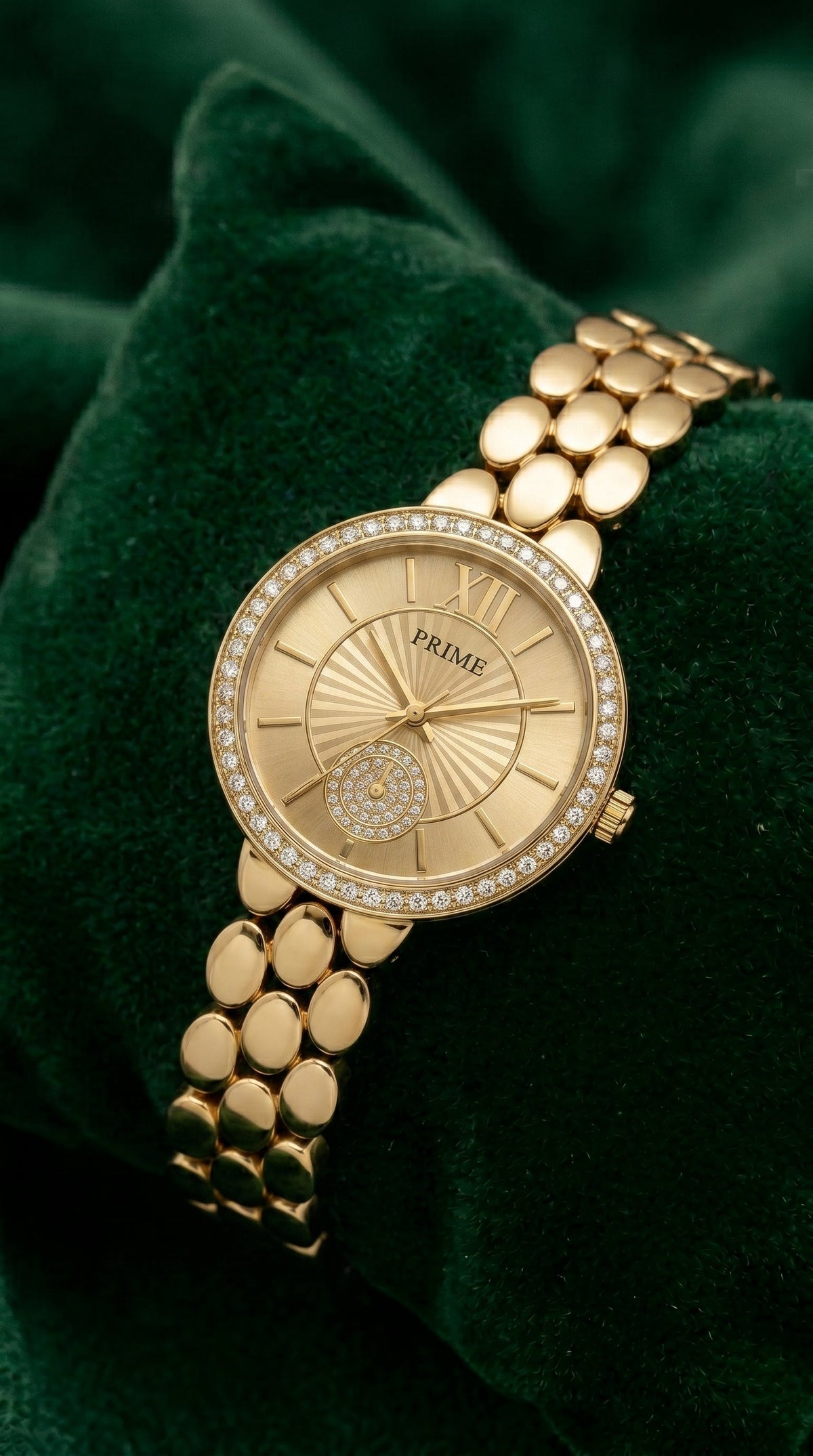 Prime Luxury Gold Crystal-Embellished Watch for Women – Radiant Sunray Dial & Rhinestone Bracelet Timepiece